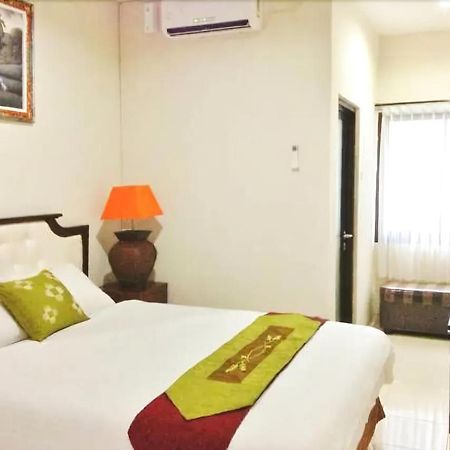 Tuban Torres Accommodation 庫塔 外观 照片