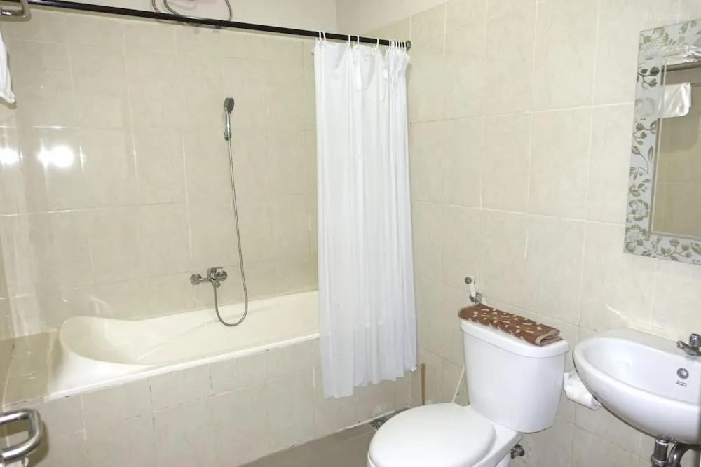 Tuban Torres Accommodation 庫塔 外观 照片