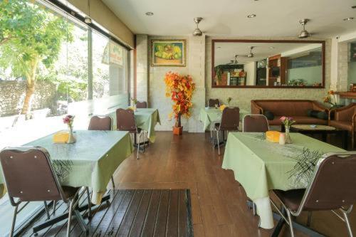 Tuban Torres Accommodation 庫塔 外观 照片