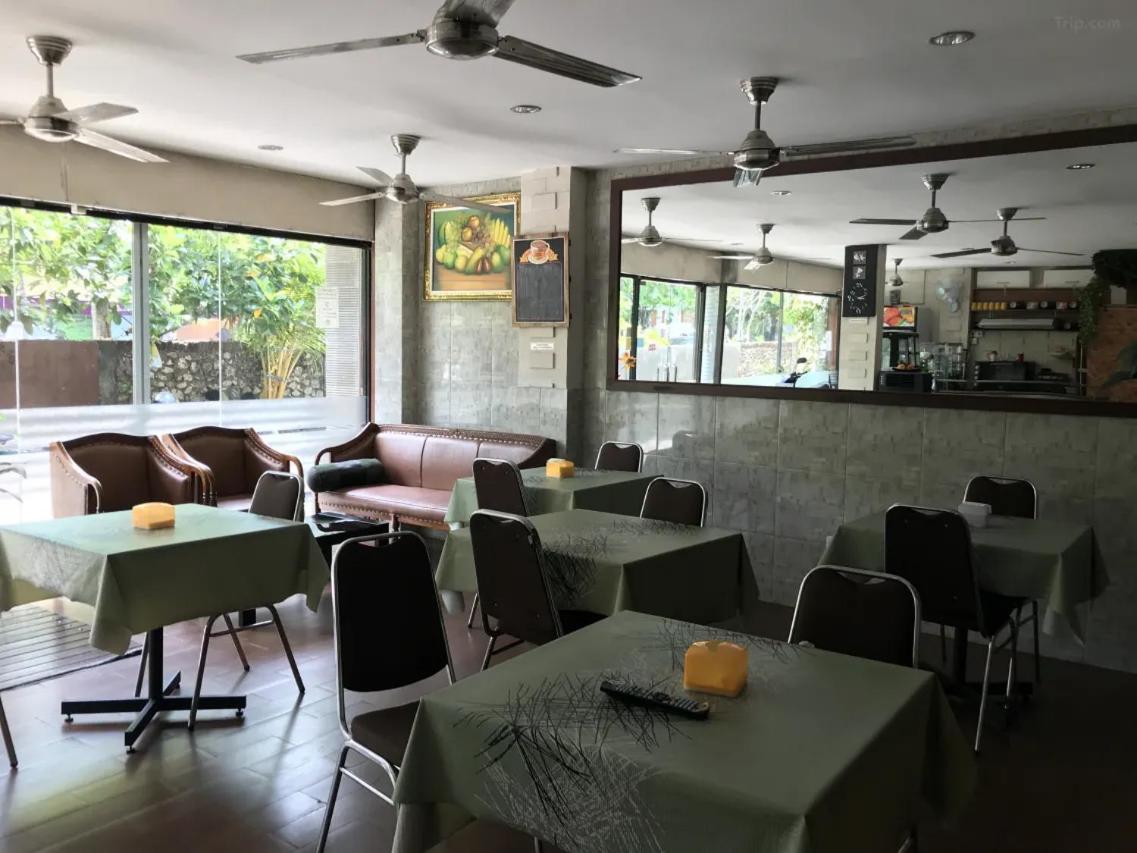 Tuban Torres Accommodation 庫塔 外观 照片